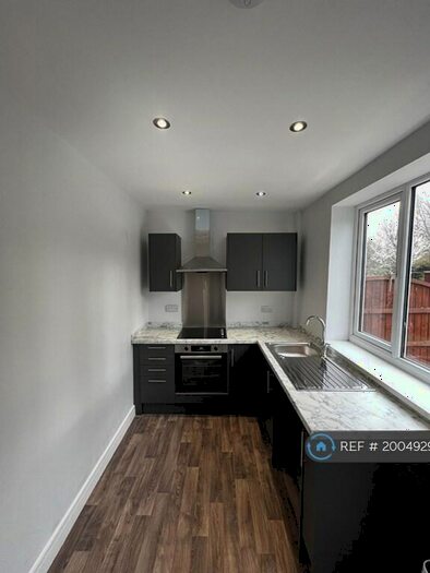 2 Bedroom Semi-Detached House To Rent In Princess Gardens, Wombwell, Barnsley, S73