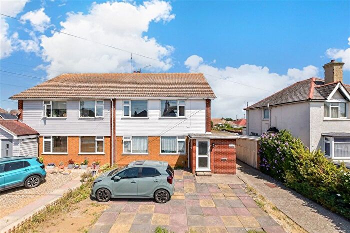 2 Bedroom Maisonette For Sale In Bridgefield Road, Whitstable, Kent, CT5