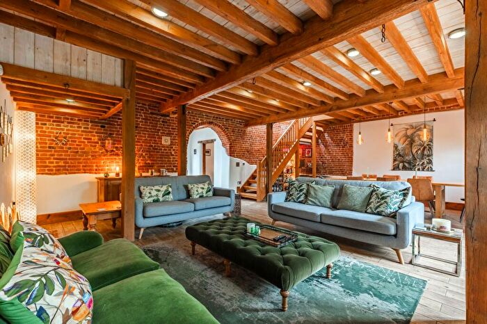 4 Bedroom Barn Conversion For Sale In Scoulton, NR9