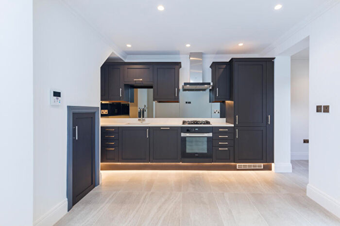 4 Bedroom Terraced House To Rent In Mayfield Road, Walthamstow, London, E17