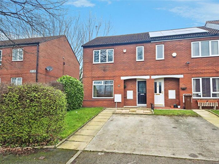 2 Bedroom End Terrace House For Sale In Athens Drive, Worsley, Manchester, Greater Manchester, M28