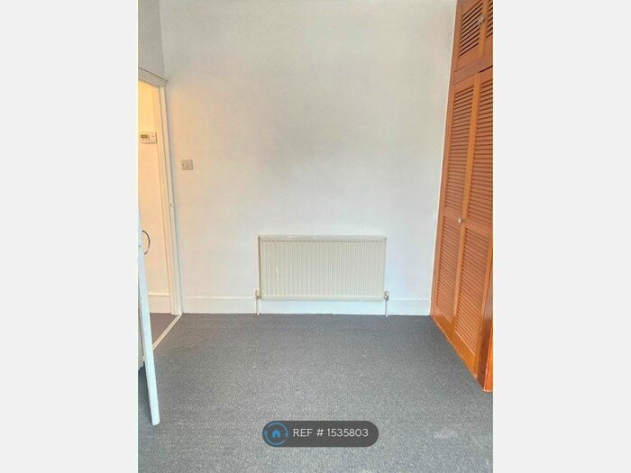 1 Bedroom Flat To Rent In Wernbrook Street, London, SE18