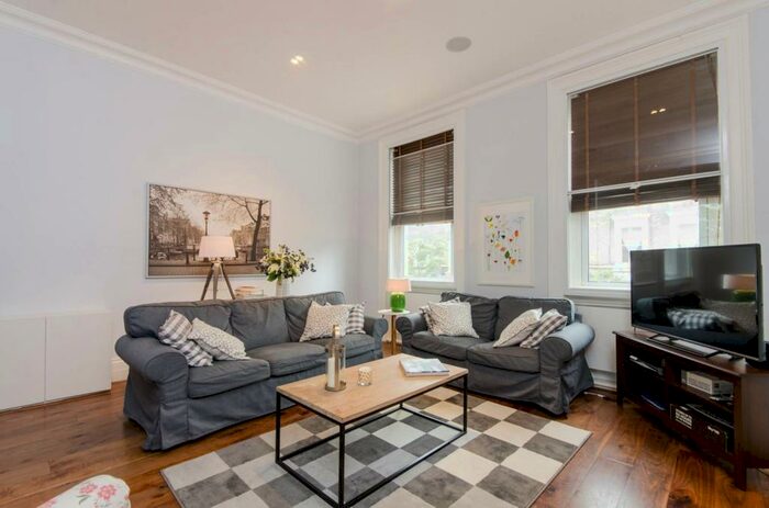 3 Bedroom Maisonette To Rent In Finborough Road, Chelsea, London, SW10