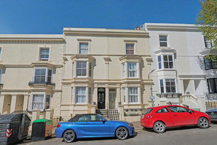 1 Bedroom Flat For Sale In First York Road, Hove, East Sussex, BN3