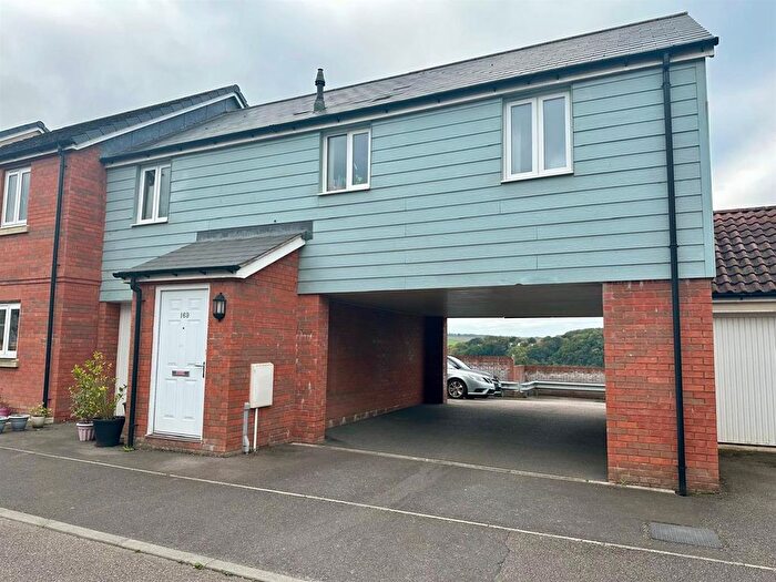 2 Bedroom Flat To Rent In Churchill Road, Bideford, EX39