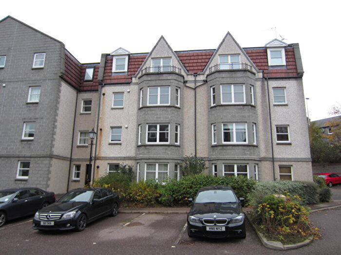 2 Bedroom Flat To Rent In Albury Mansions, Ferryhill, Aberdeen, AB11