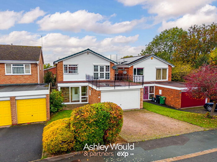 4 Bedroom Detached House To Rent In Links View, Halesowen, B62