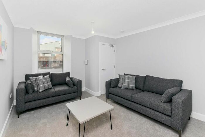 2 Bedroom Flat To Rent In Victoria Road, City Centre, Dundee, DD1