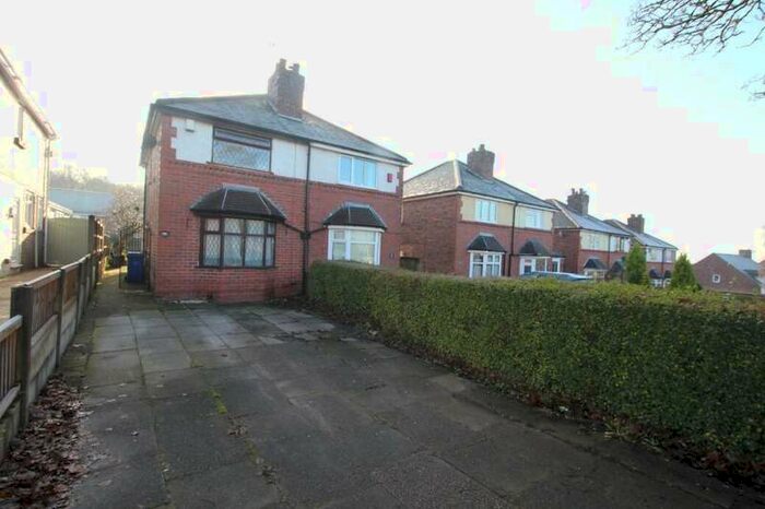 2 Bedroom Semi-Detached House To Rent In Weston Coyney Road, Stoke-on-trent, ST3
