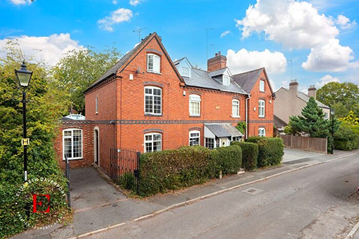 3 Bedroom End Terrace House For Sale In South Avenue, Stoke Park, CV2