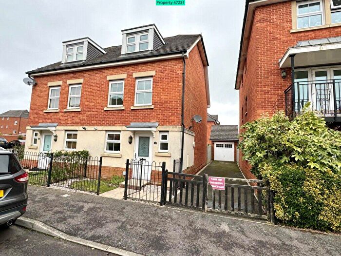 3 Bedroom End Of Terrace House To Rent In Cirrus Drive, Shinfield, Reading, RG2