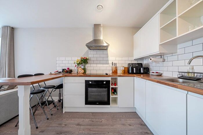 2 Bedroom Flat To Rent In Clydesdale Way Belvedere, DA17