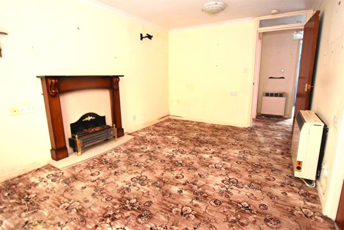 2 Bedroom Apartment For Sale In St. Pauls Close, Tranmere, CH42