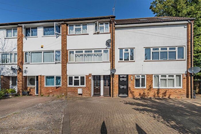 1 Bedroom House For Sale In Wolf Lane, Windsor, SL4