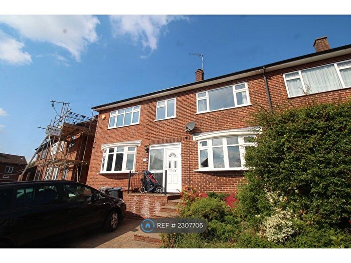 4 Bedroom Semi-Detached House To Rent In Horrocks Close, Ware, SG12