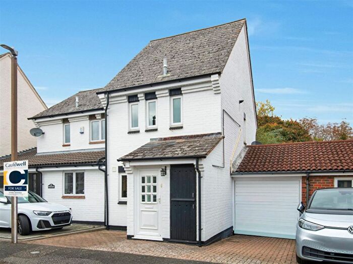 2 Bedroom Semi-detached House For Sale In William Smith Close, Woolstone, Milton Keynes, MK15