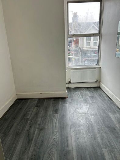 3 Bedroom Flat To Rent In London, E12