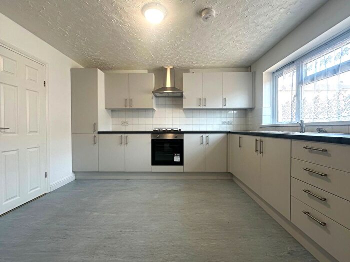 3 Bedroom Property To Rent In Bredgar Close, Ashford, TN23