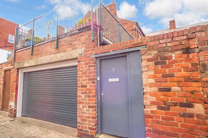1 Bedroom Apartment For Sale In Esplanade, Whitley Bay, Tyne And Wear, NE26