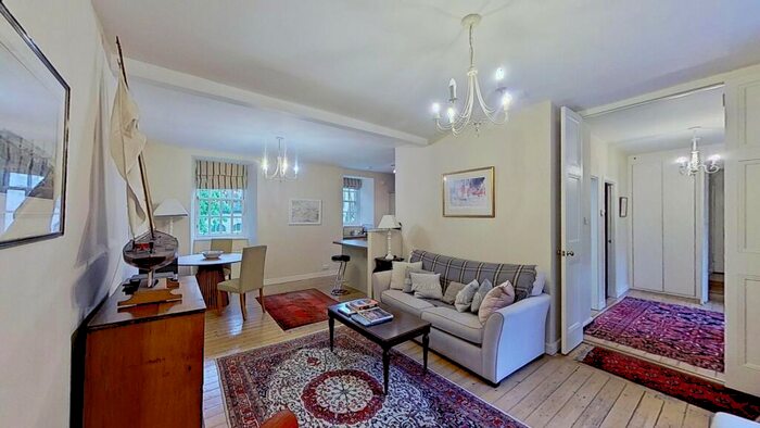 1 Bedroom Flat To Rent In Coinyie House Close, Edinburgh, EH1