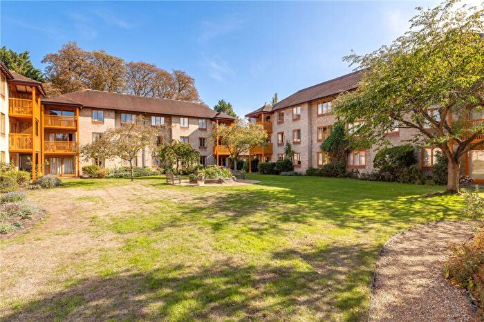 3 Bedroom Apartment For Sale In Brooklands Avenue, Cambridge, Cambridgeshire, CB2