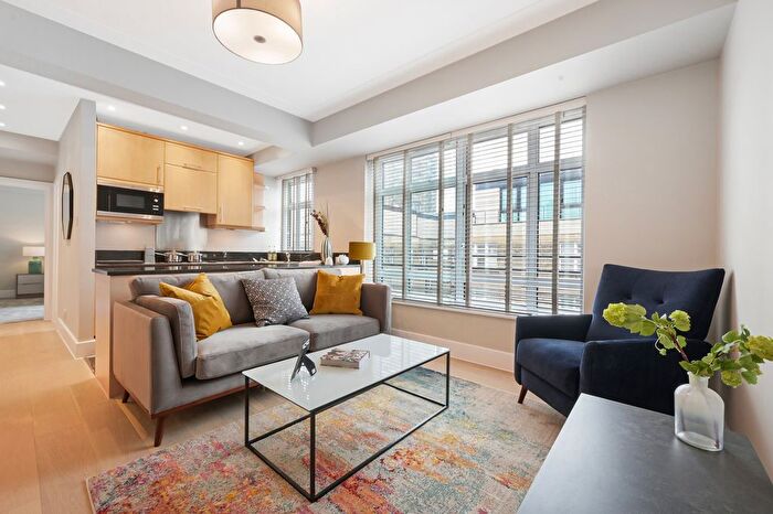 1 Bedroom Terraced House To Rent In Richmond Court, Sloane Street, SW1X