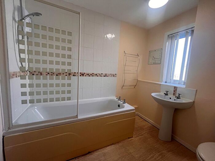 3 Bedroom End Of Terrace House To Rent In Nelson Avenue, Livingston, EH54