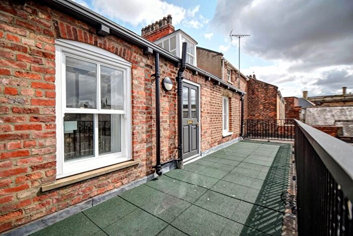 1 Bedroom Flat To Rent In Whitefriargate, Hull, East Yorkshire, HU1