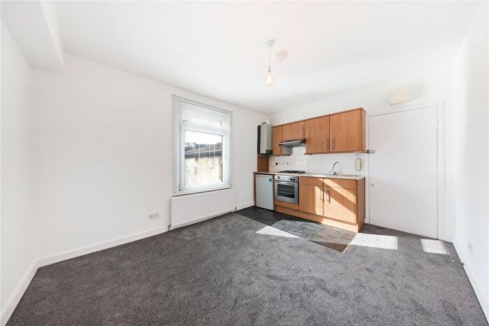 Studio To Rent In Maygrove Road, Kilburn, NW6