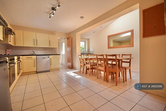 9 Bedroom Terraced House To Rent In Miskin Street, Cardiff, CF24