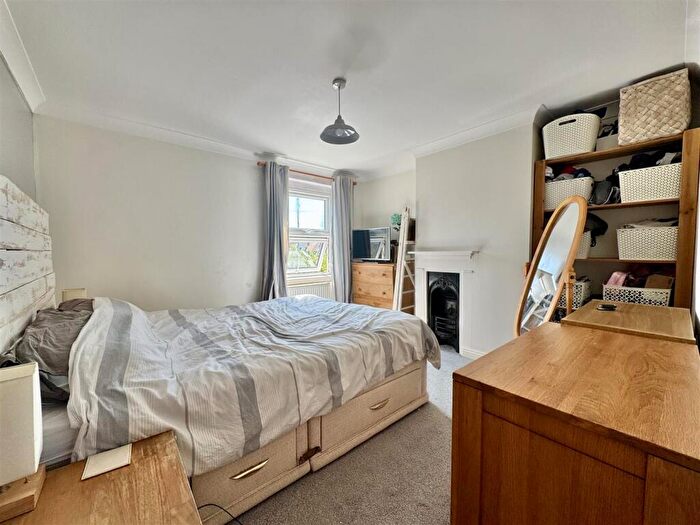 2 Bedroom End Of Terrace House For Sale In High Street, Southminster, CM0