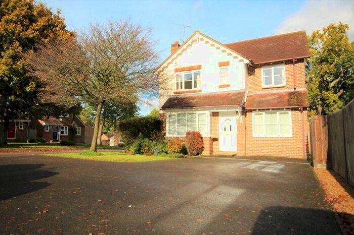 5 Bedroom Property To Rent In Tanbridge Park, Horsham, RH12