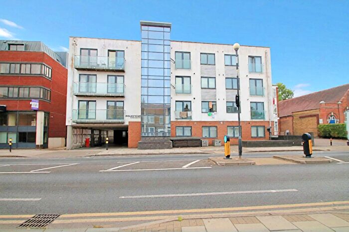 1 Bedroom Flat For Sale In Pinner Road, Harrow, HA1