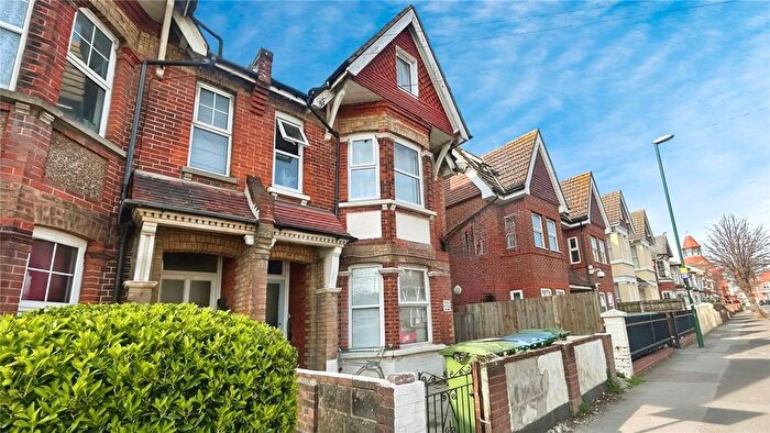 Studio For Sale In Canada Grove, Bognor Regis, West Sussex, PO21