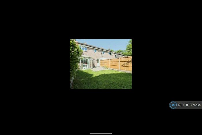 3 Bedroom Terraced House To Rent In Mead Way, Midhurst, GU29