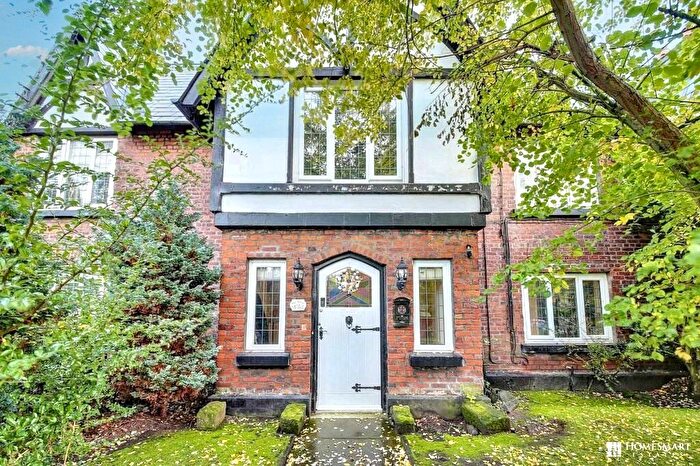 4 Bedroom Semi Detached House For Sale In Castle Road, Halton, Runcorn, WA7