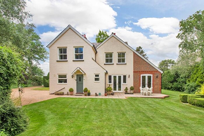 4 Bedroom Detached House For Sale In Claygate, Marden, Tonbridge, Kent, TN12