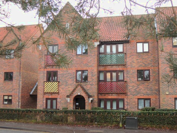 1 Bedroom Flat To Rent In Tynedale Square, Highwoods, Colchester, CO4