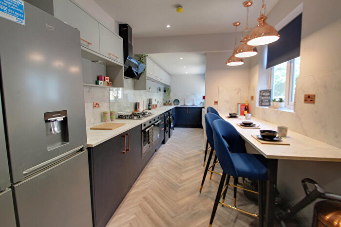 7 Bedroom Terraced House To Rent In Brazil Street, Leicester, LE2