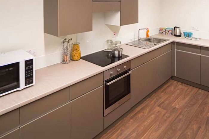 1 Bedroom Flat To Rent In The Close, Bristol Road, Selly Oak, Birmingham, B29