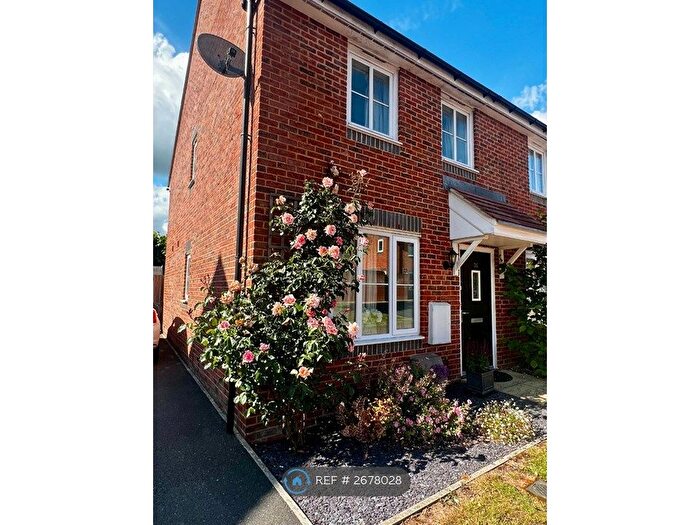 2 Bedroom Terraced House To Rent In Lapstone Crescent, Andover, SP11