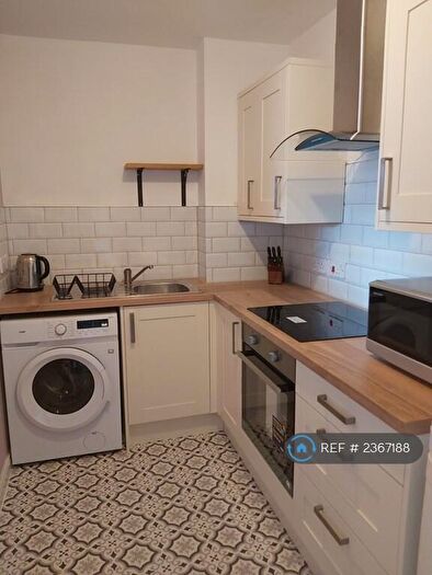 2 Bedroom Flat To Rent In Blandfield, Edinburgh, EH7