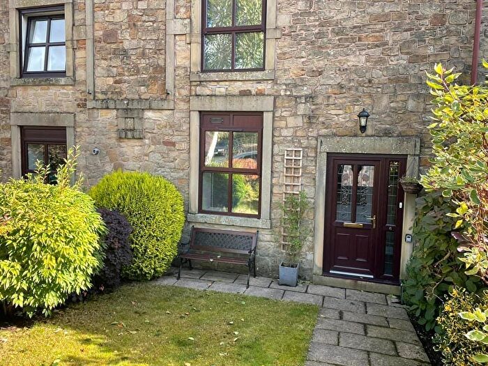 4 Bedroom House To Rent In Chaigley Court, Clitheroe, BB7