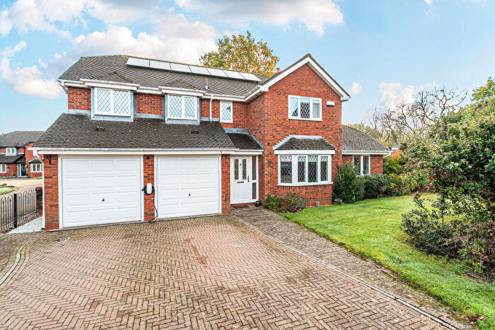 5 Bedroom Detached House For Sale In Newmeadow Copse, Peatmoor, Swindon, SN5