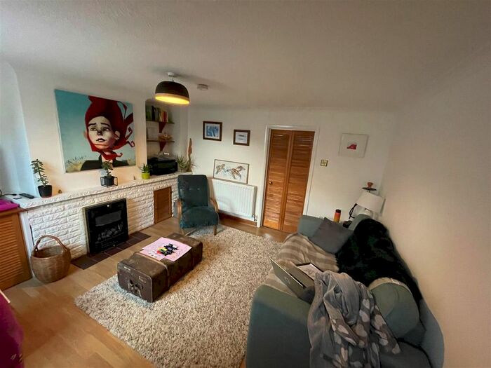 2 Bedroom Property To Rent In Station Road, Waterbeach, Cambridge, CB25