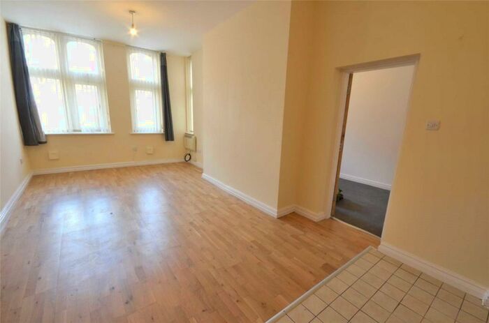 2 Bedroom Apartment To Rent In Constable House, Stockport Road, Denton, Manchester, M34