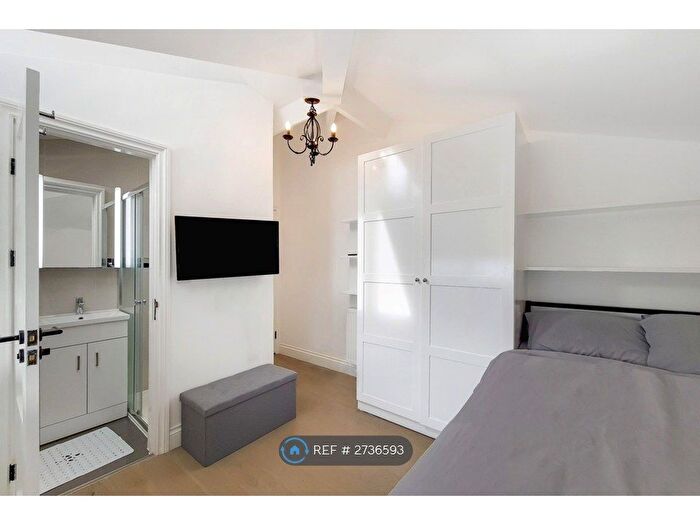 Studio To Rent In Westbourne Terrace, London, W2