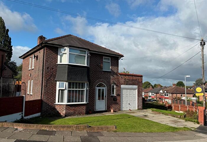 3 Bedroom Detached House For Sale In Durham Road, Salford, M6