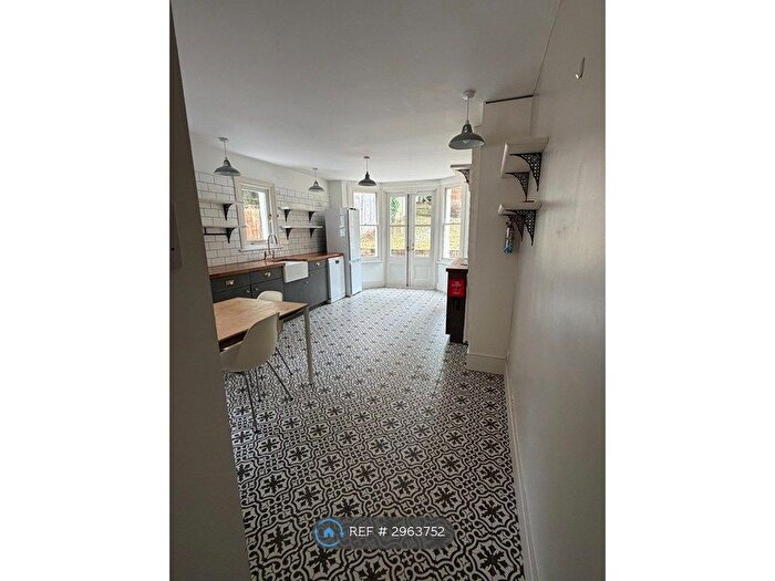 4 Bedroom Terraced House To Rent In Ommaney Road, London, SE14