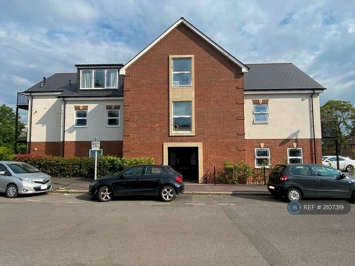 2 Bedroom Flat To Rent In Tamarind Court, London, NW7